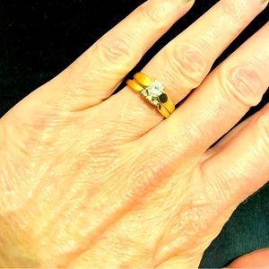 solitaire diamond ring